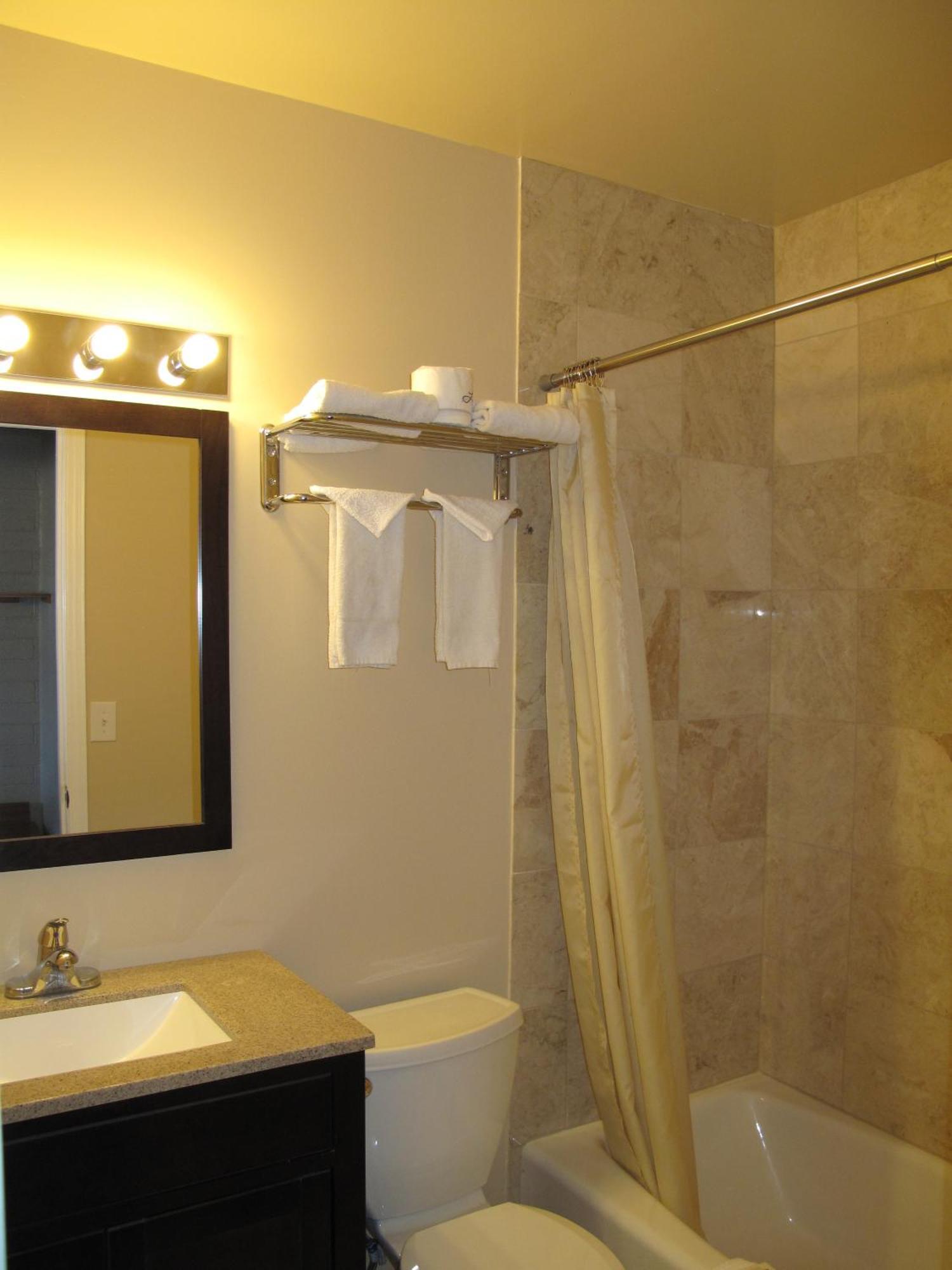 West Inn Nau - Downtown سارية العلم المظهر الخارجي الصورة